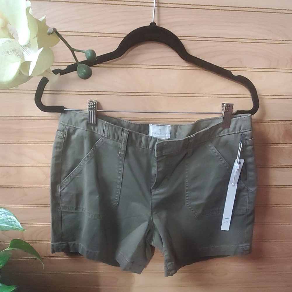 Caslon shorts
